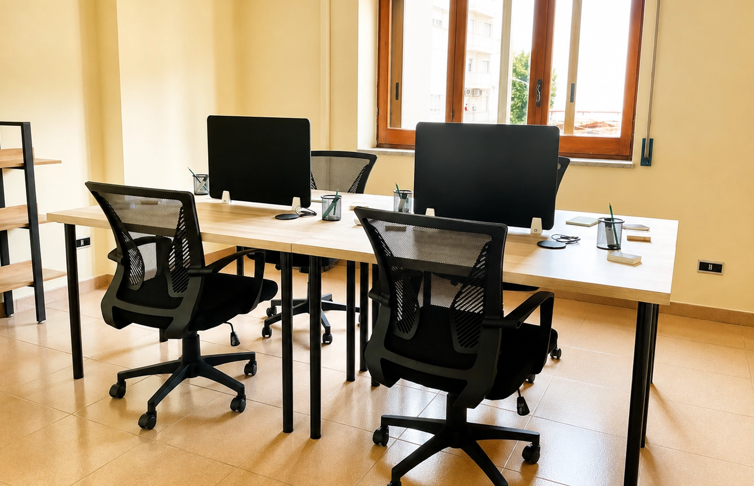 Hot desk | Postazione condivisa | Crotone